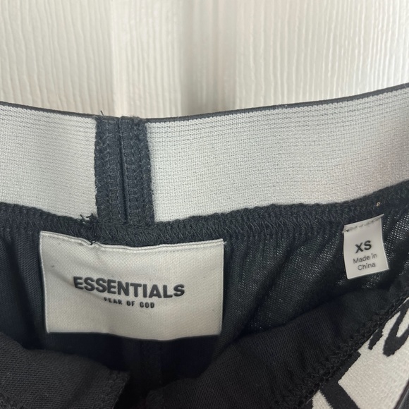 Men's Fear of God Essentials Sweatpants Black XS - Picture 4 of 6